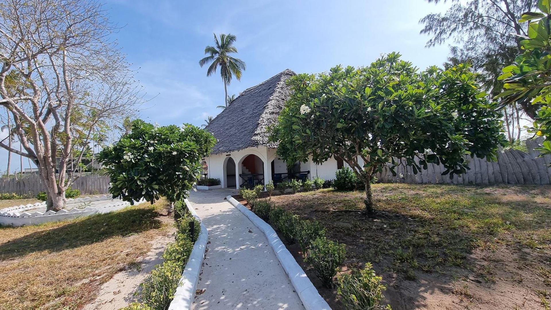 F-Zeen Boutique Hotel Zanzibar Uroa Exterior photo